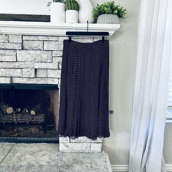 BURBERRY Silk Midi Length Skirt Size M | US 8 - Picture 3 of 15